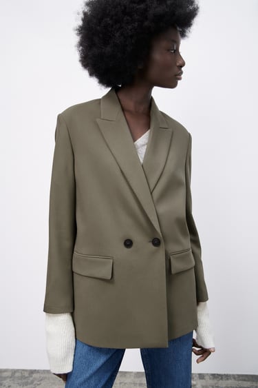 Image 0 of DOUBLE-BREASTED OVERSIZED BLAZER from Zara