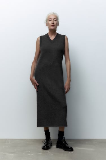 Image 0 of 100% WOOL SLEEVELESS DRESS from Zara