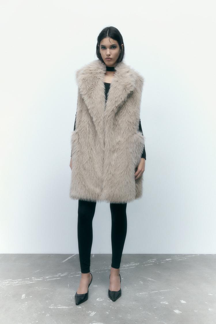 Εικόνα 0 του ΜΑΚΡΥ ΓΙΛΕΚΟ ΜΕ ΟΨΗ ΣΥΝΘΕΤΙΚΗΣ ΓΟΥΝΑΣ από Zara