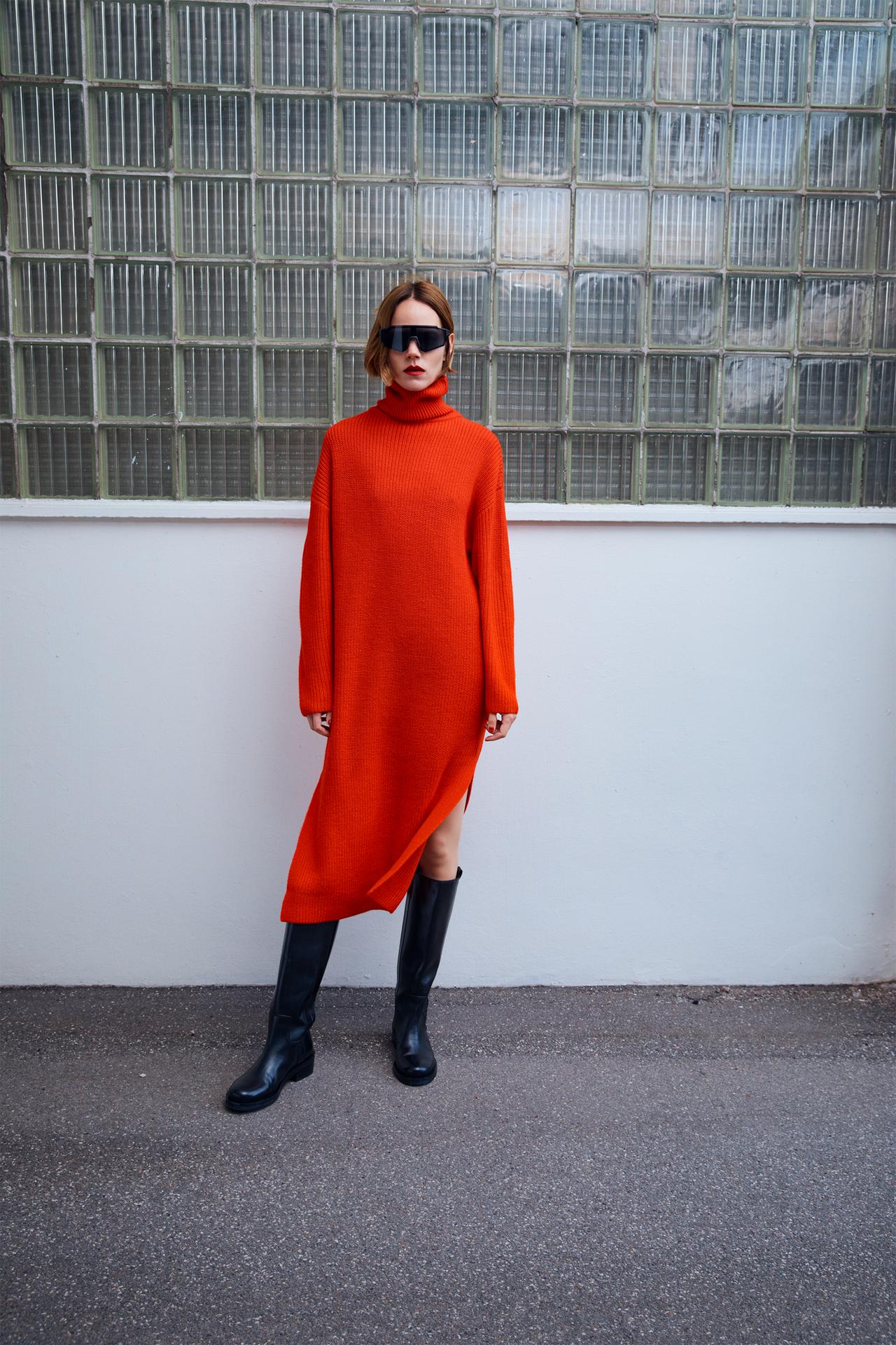LONG HIGH NECK KNIT DRESS Zara