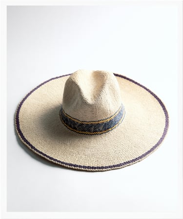 Image 0 of CONTRAST TRIM HAT from Zara