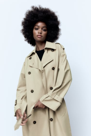 Image 0 of OVERSIZE DOUBLE-BREASTED TRENCH COAT from Zara