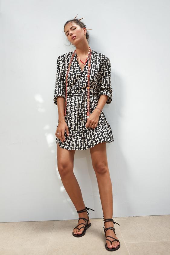 花柄ミニワンピース ホワイト ブラック Zara Japan 日本 花柄ミニワンピース ホワイト ブラック Zara Japan 日本