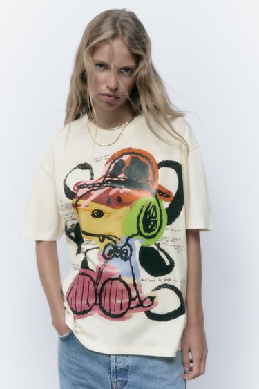Image 0 of SNOOPY PEANUTS™ T-SHIRT from Zara