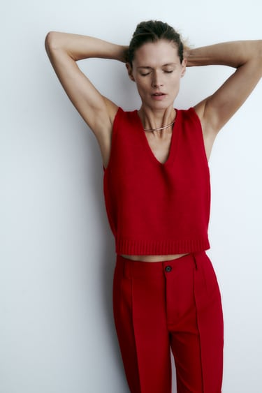 Image 0 of CROPPED KNIT VEST from Zara