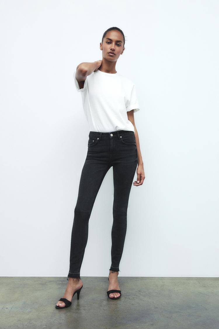 Image 0 of ZW THE MID WAIST SKINNY JEANS from Zara