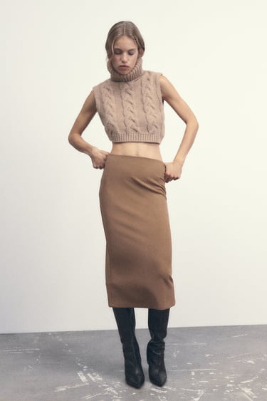 صورة 0 من تنورة متوسطة الطول بفتحة Zara