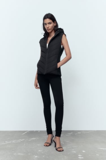 Image 0 of FITTED PUFFER GILET WITH HOOD from Zara