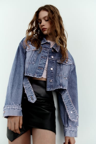 Image 0 of CROPPED STRAIGHT FIT DENIM JACKET from Zara