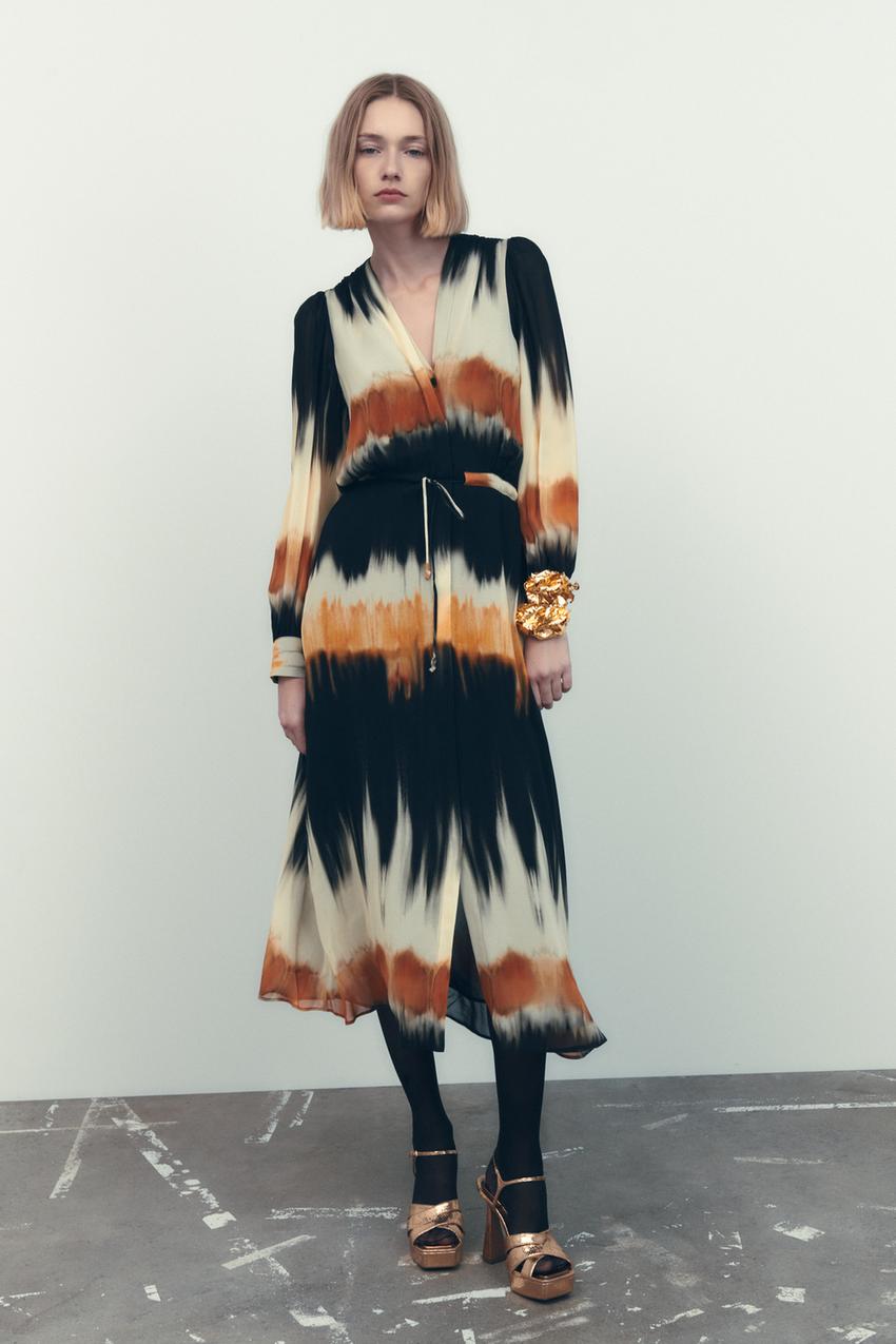 Εικόνα 0 του ΜΙΝΤΙ ΦΟΡΕΜΑ TIE DYE από Zara