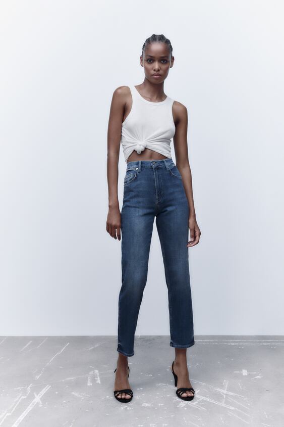 Image 0 of ZW THE SLIM CROPPED JEANS from Zara