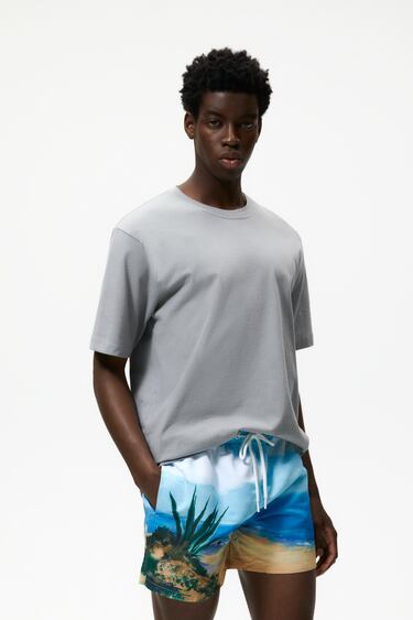 Image 0 of PHOTOGRAPHIC PRINT SWIMMING TRUNKS from Zara