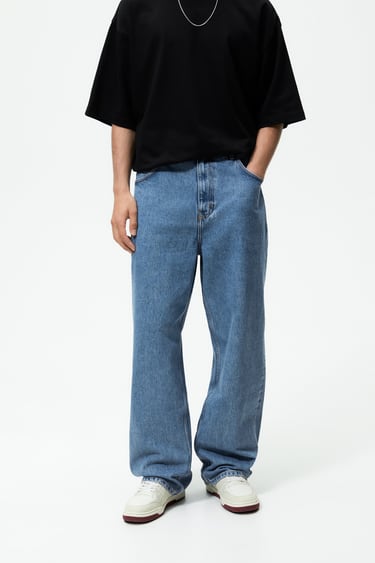 JEANS IN BAGGY FIT