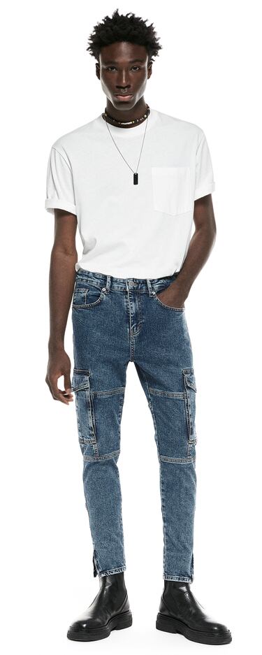 CARGO JEANS WITH ZIP