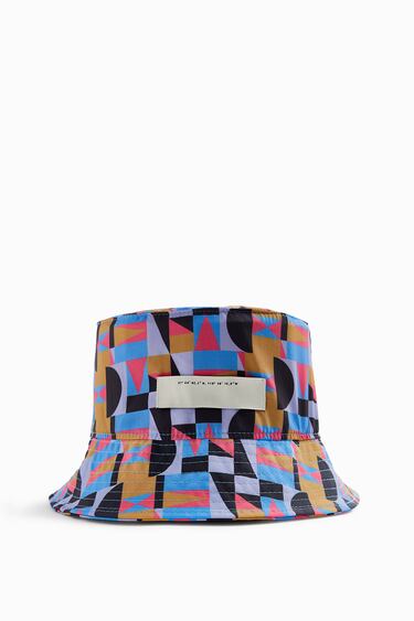 Image 0 of GEOMETRIC PRINT BUCKET HAT from Zara
