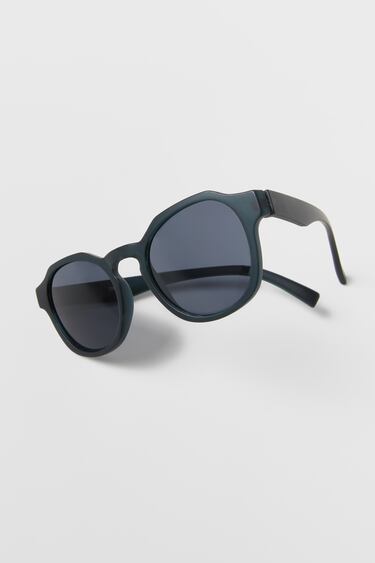 Image 0 of FROSTED SUNGLASSES from Zara