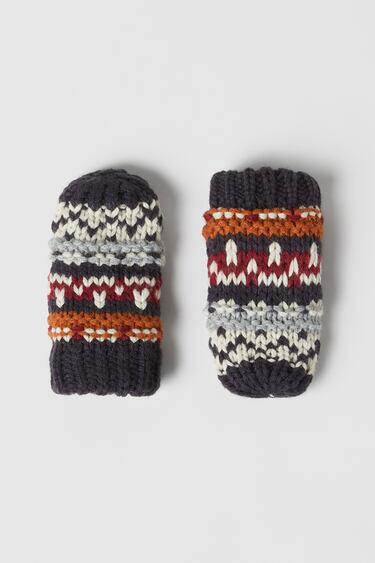 Image 0 of BABY/ JACQUARD KNIT MITTENS from Zara