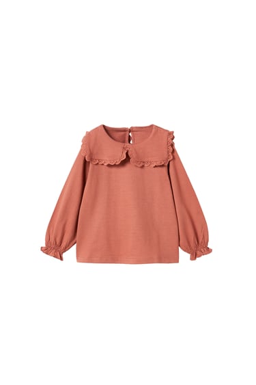 Image 0 of OVERSIZE BLOUSE WITH LACE TRIMS from Zara