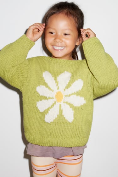Image 0 of KNIT FLORAL SWEATER from Zara