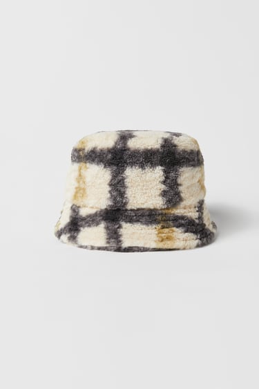 Image 0 of BABY/ FAUX SHEARLING BUCKET HAT from Zara