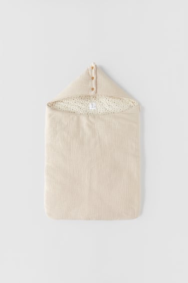 TEXTURED CARRYCOT BABY WRAP