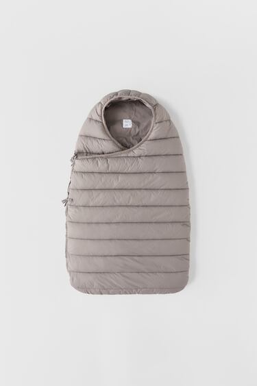 Image 0 of LIGHTWEIGHT QUILTED CARRYCOT BABY WRAP from Zara