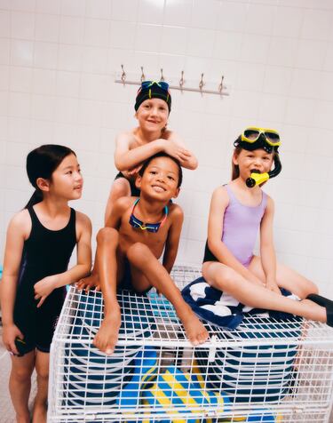 صورة 0 من KIDS/ ثوب سباحة شبكي رياضي "NICE GOALS" Zara