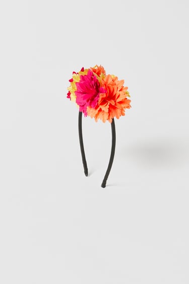 Image 0 of FLOWER HEADBAND from Zara