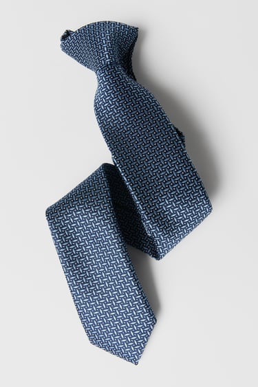 Image 0 of PRINTED TIE from Zara