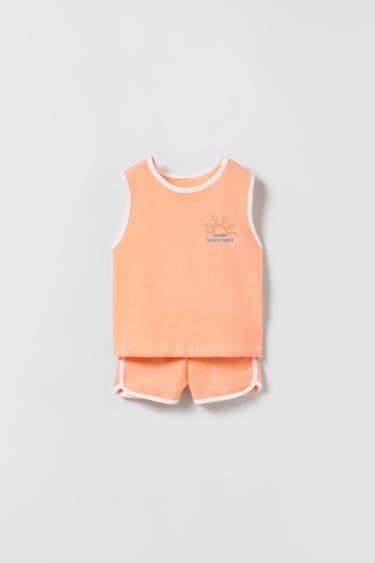 Image 0 of SPORTY TERRY-EFFECT JOGGING SET from Zara