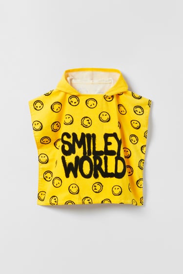 Image 0 of SMILEYWORLD ® HAPPY COLLECTION PONCHO TOWEL from Zara