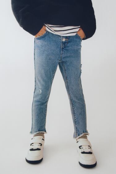 Image 0 of SKINNY FIT GRUNGE JEANS from Zara