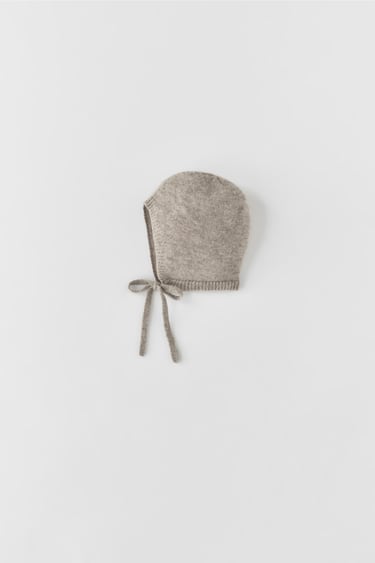 Image 0 of CASHMERE HAT from Zara