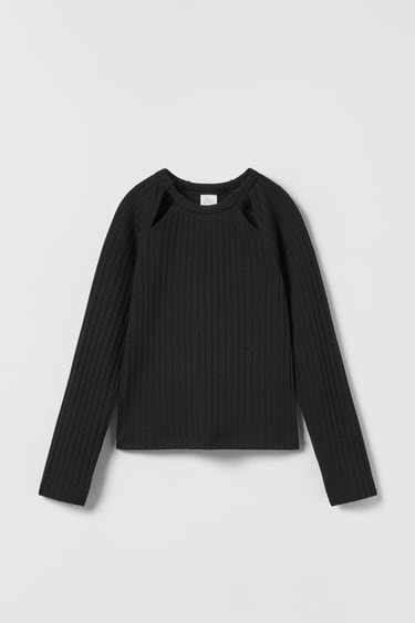 Image 0 of RIBBED TOP WITH COLD SHOULDERS from Zara