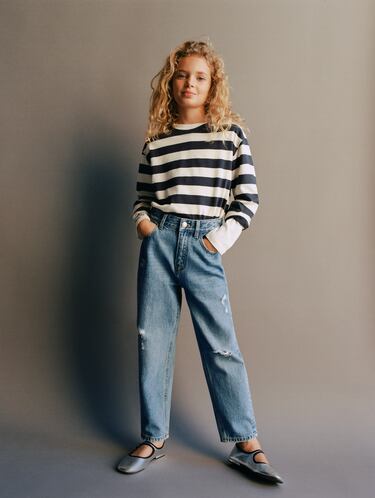 Image 0 of MOM JEANS from Zara