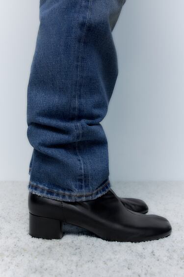 Image 0 of SOFT LEATHER HIGH-HEEL ANKLE BOOTS from Zara