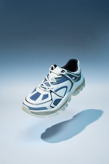 Image 0 of MULTI-PIECE RUNNING TRAINERS from Zara