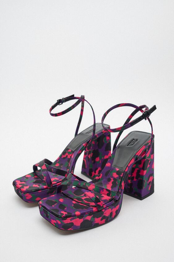 zara.com | Printed platform sandals