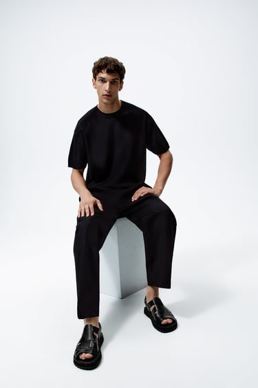 изображение 0 из Кожаные сандалии с ремешками от Zara