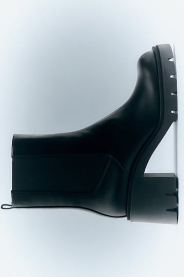 Image 0 of WIDE HEELED ANKLE BOOTS WITH LUG SOLES from Zara