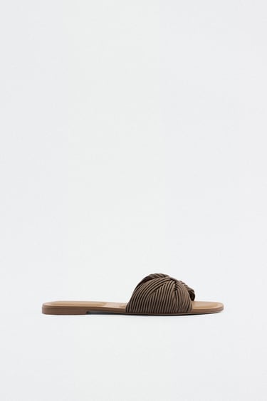 Image 0 of KNOTTED FABRIC FLAT SANDALS from Zara