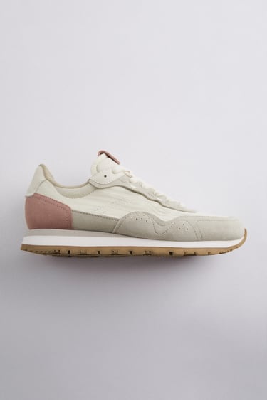 Image 0 of CONTRAST TRAINERS from Zara