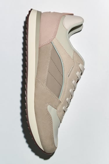Image 0 of CONTRAST TRAINERS from Zara