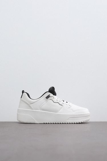 Image 0 of TRAINERS from Zara