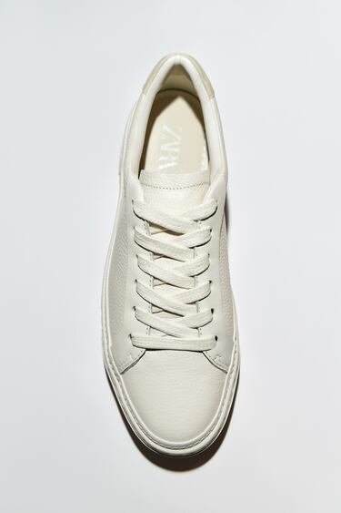 ภาพ 0 จาก รองเท้าสนีกเกอร์หนัง จาก Zara