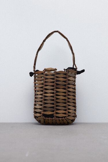 Image 0 of WOOD SHOULDER BAG from Zara