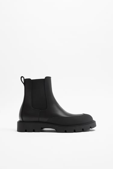 Image 0 of CHELSEA BOOTS WITH DETAIL from Zara