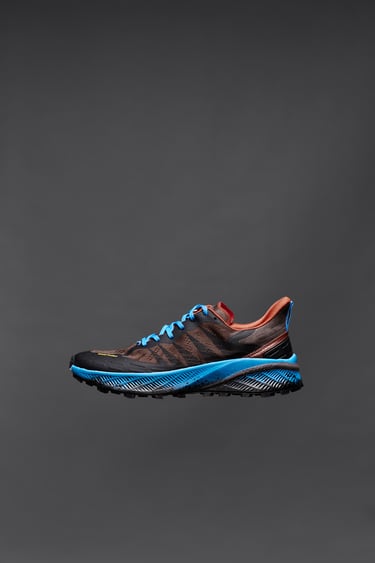 ZARA的图片 0 名称VIBRAM® ATHLETICZ 跑步運動鞋