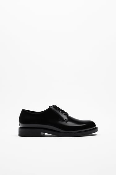Image 0 of LEATHER SHOES WITH GLOSSY FINISH from Zara