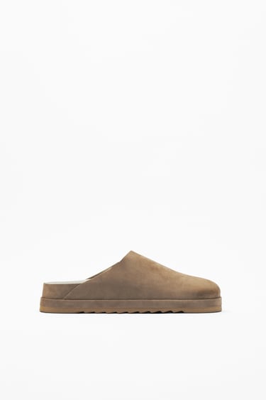 Image 0 of SPLIT SUEDE LEATHER CLOGS from Zara